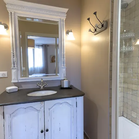 La Bastide Du Bouchou Bed & Breakfast 4*