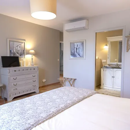 La Bastide Du Bouchou Bed & Breakfast