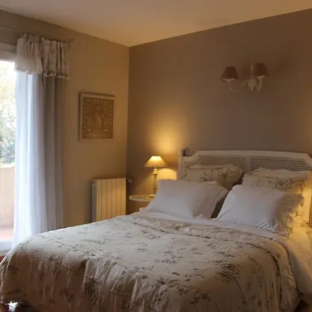 Bed & Breakfast La Bastide Du Bouchou 4*