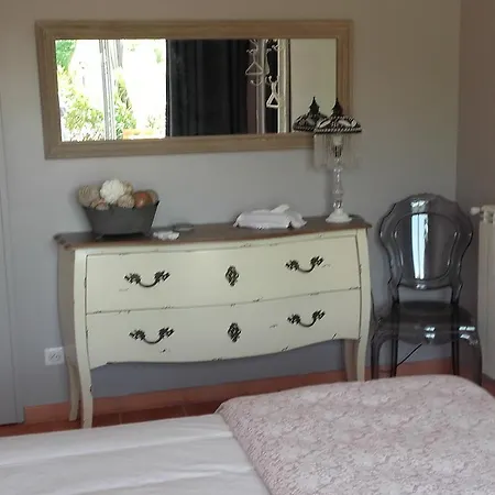 La Bastide Du Bouchou Bed & Breakfast 2*