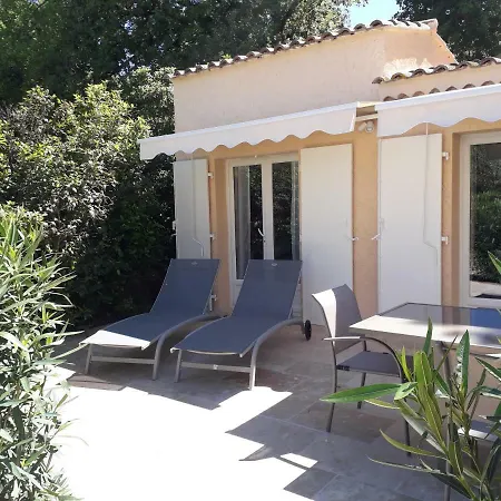 Bed and Breakfast La Bastide Du Bouchou 4*