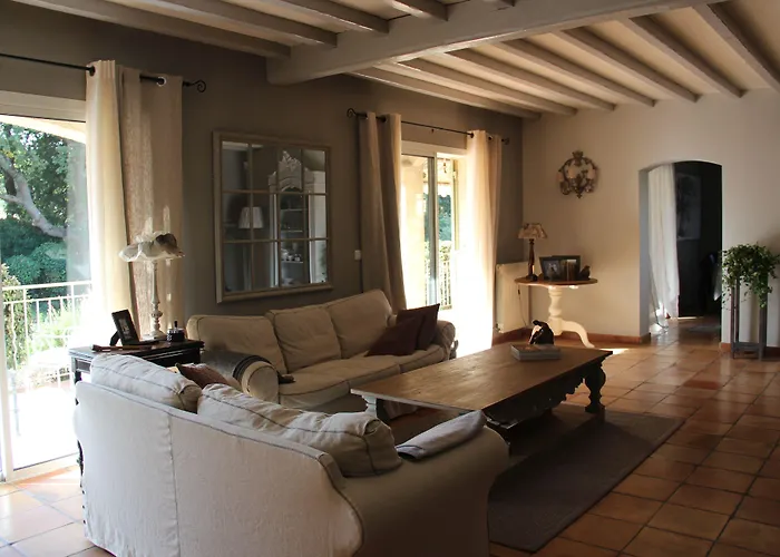 فندق مبيت وإفطار La Bastide Du Bouchou 4*
