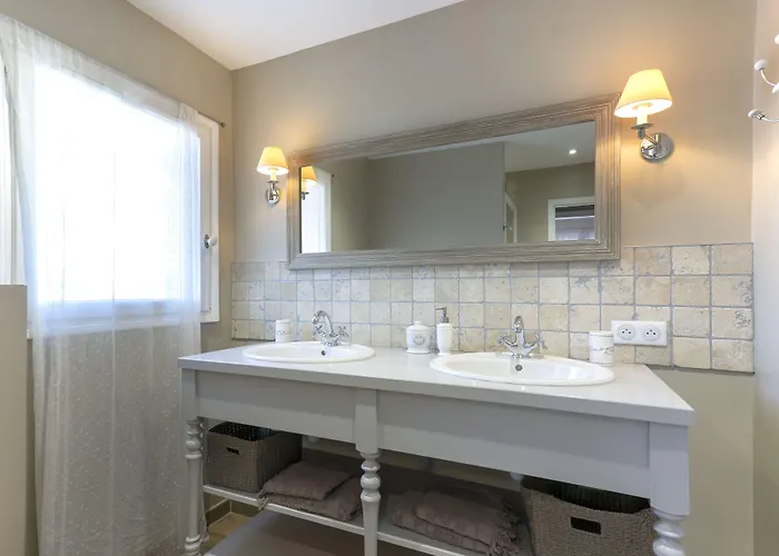 فندق مبيت وإفطار La Bastide Du Bouchou