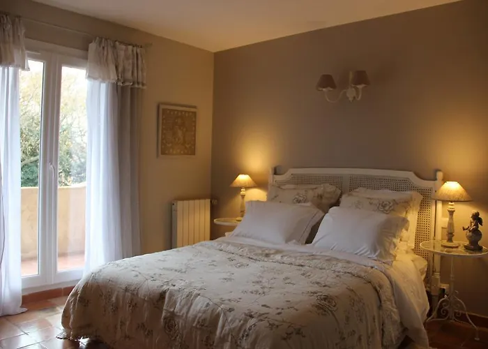 فندق مبيت وإفطار La Bastide Du Bouchou 4*